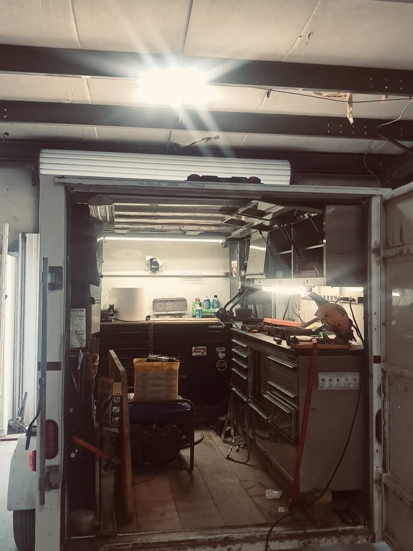 Hydraulic parts at Western Skies